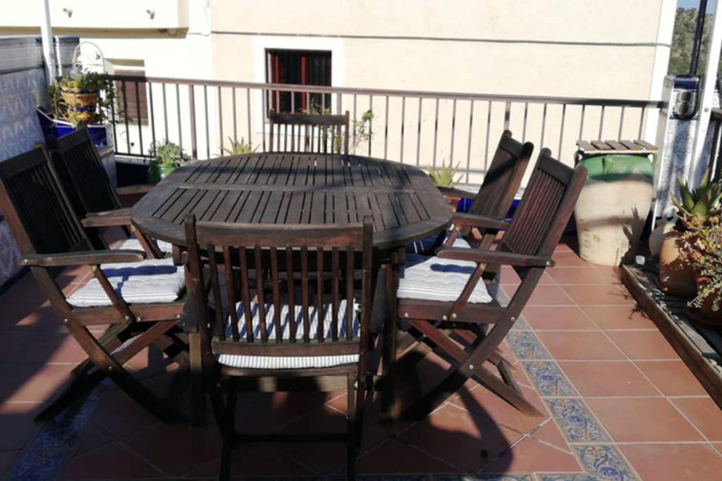 Casa Con Terraza/Confortable House With Terrace Aigues Екстериор снимка